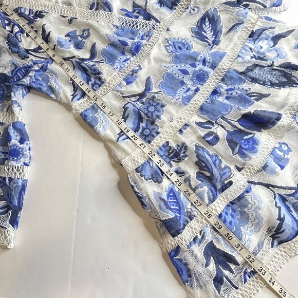 Entro Women's Blue and White Bell Sleeve Floral Large Dress - Picture 10 of 12